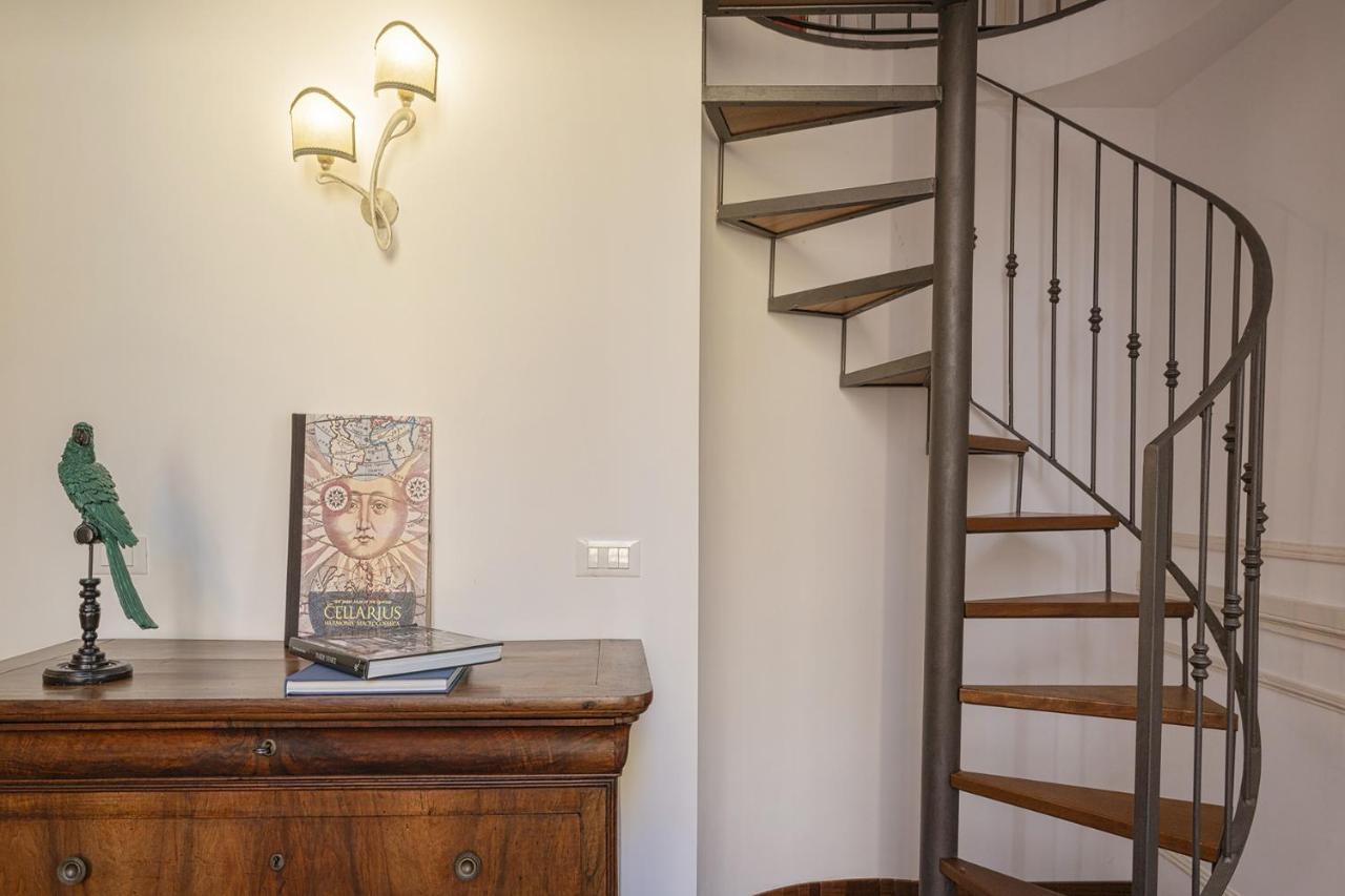 Lomellini Palace Apartments By Wonderful Italy Genoa Luaran gambar